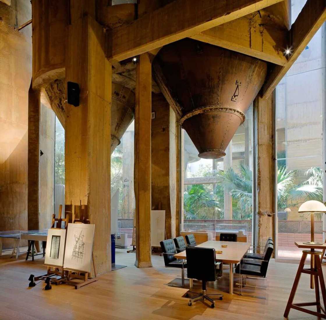 Un architecte transforme une usine désaffectée en véritable palace #4