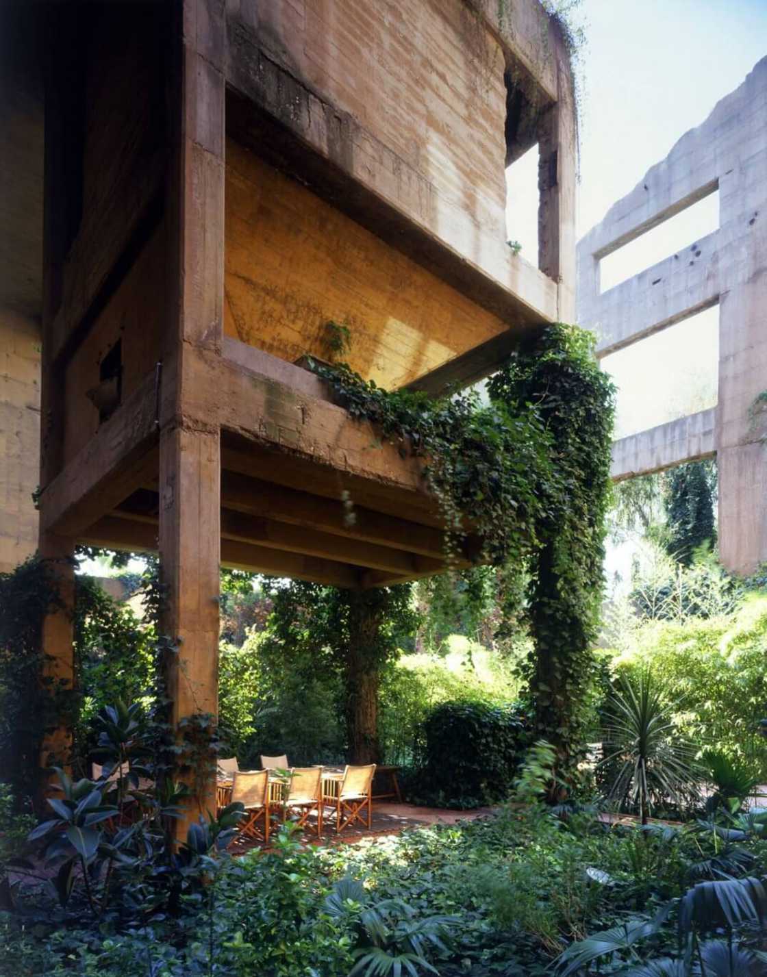 Un architecte transforme une usine désaffectée en véritable palace #10