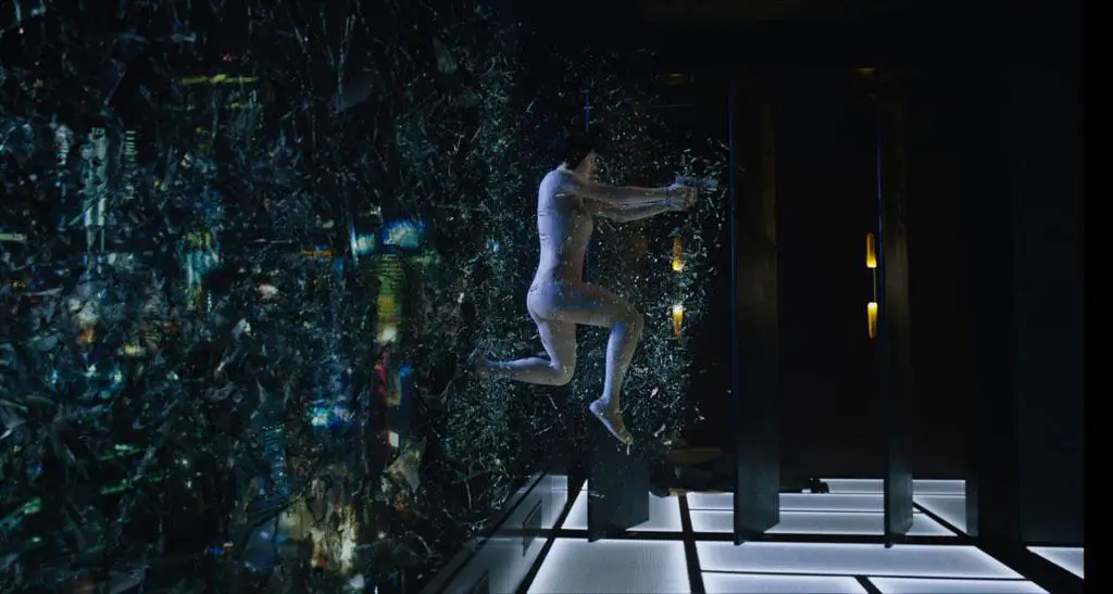 Critique Ghost in the Shell : visuellement superbe mais moins profond que l’original #2