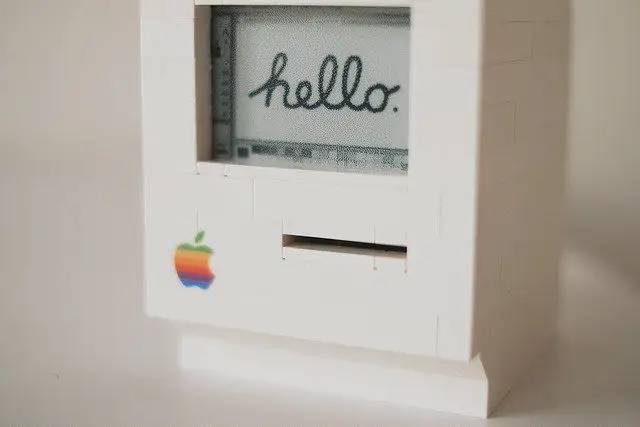 Un programmeur crée un Macintosh en LEGO fonctionnel