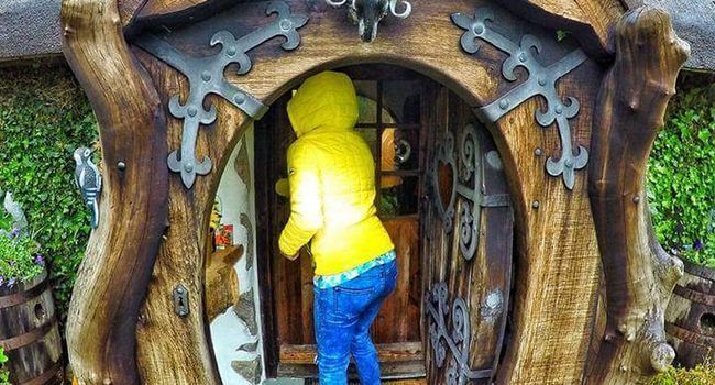 Un fan de Tolkien fabrique une vraie maison de Hobbit #2