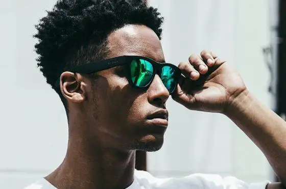 Zungle Panther : ces lunettes font écouteurs Bluetooth sans écouteurs grâce à la transduction