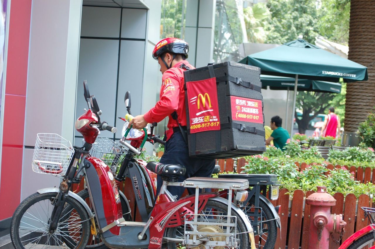 Voici les 3 McDonald’s qui livrent à domicile à Paris #2
