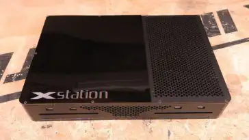 La console XStation permet de jouer aux jeux PS4 et Xbox One