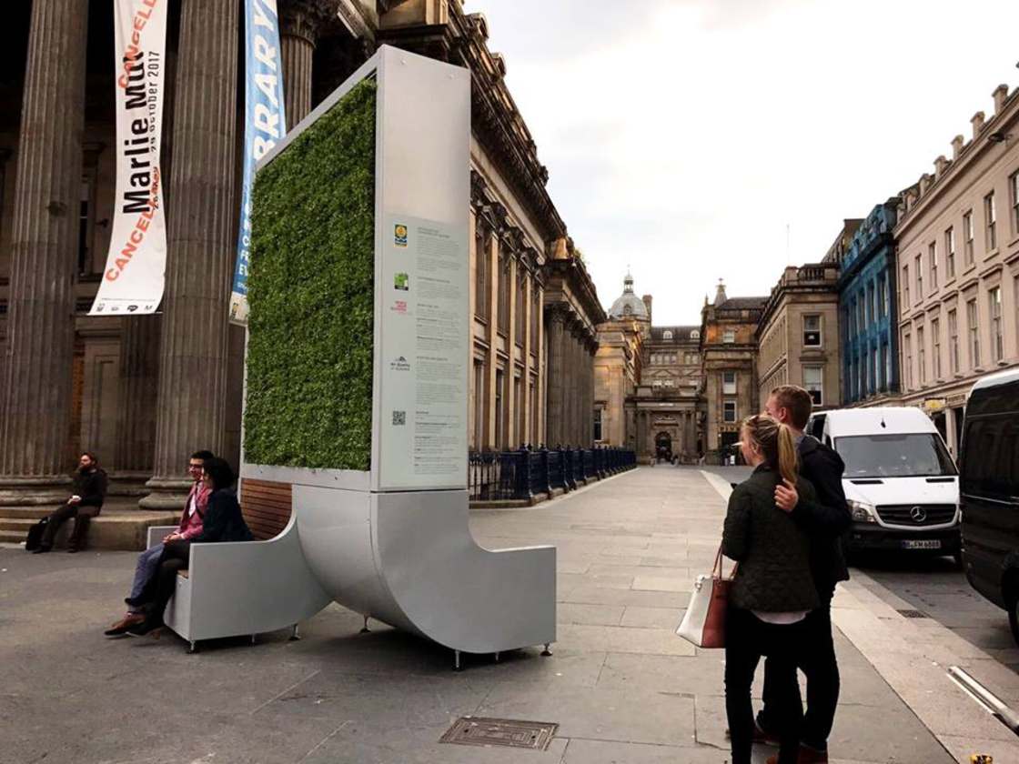 CityTree : ce mur végétalisé dépollue l’air comme une petite forêt