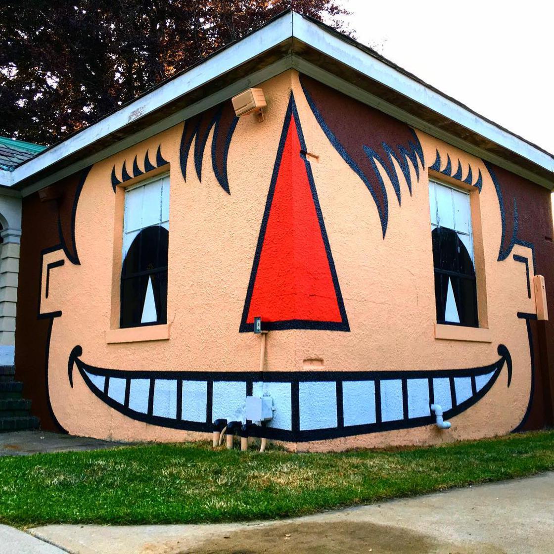 Street art : un artiste utilise le mobilier urbain de New York comme terrain de jeu #17