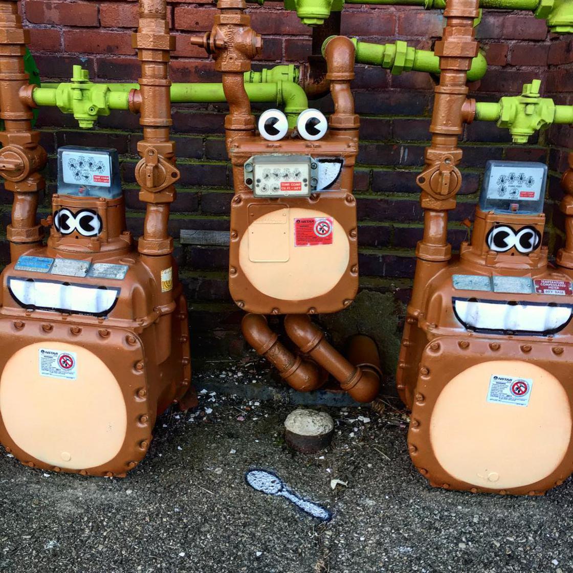Street art : un artiste utilise le mobilier urbain de New York comme terrain de jeu #10