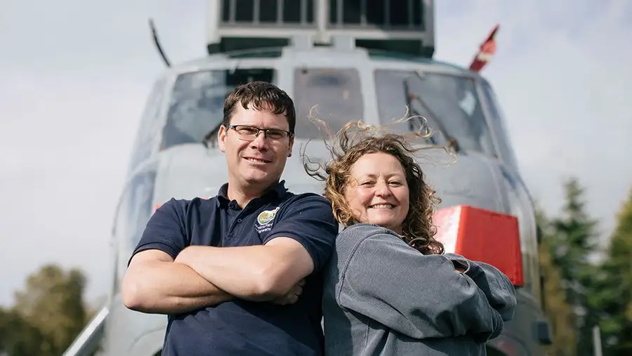 Un hélicoptère de la la Royal Navy converti en chambre d’hôtel