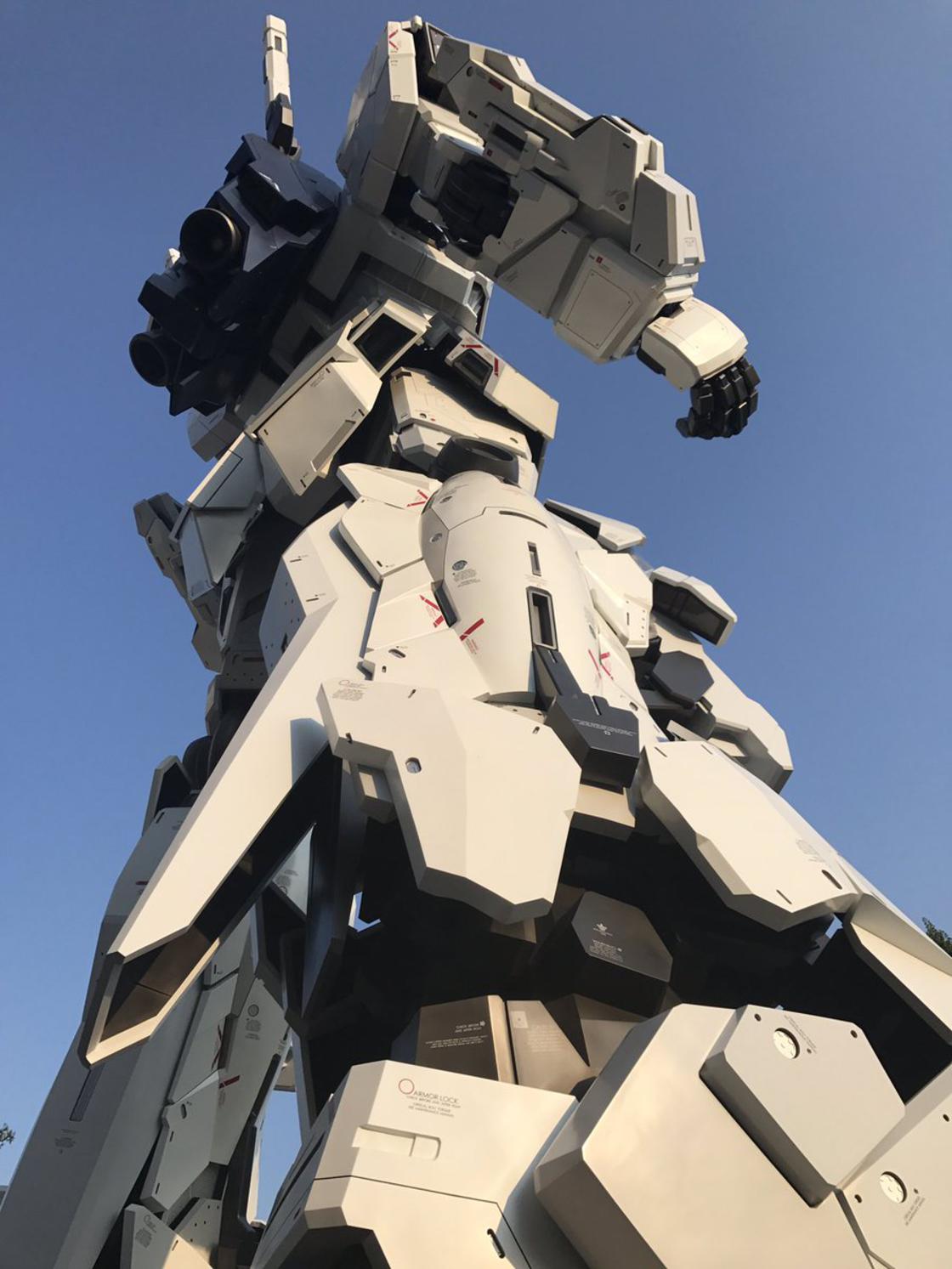 Un Gundam transformable géant fait le show à Tokyo #13