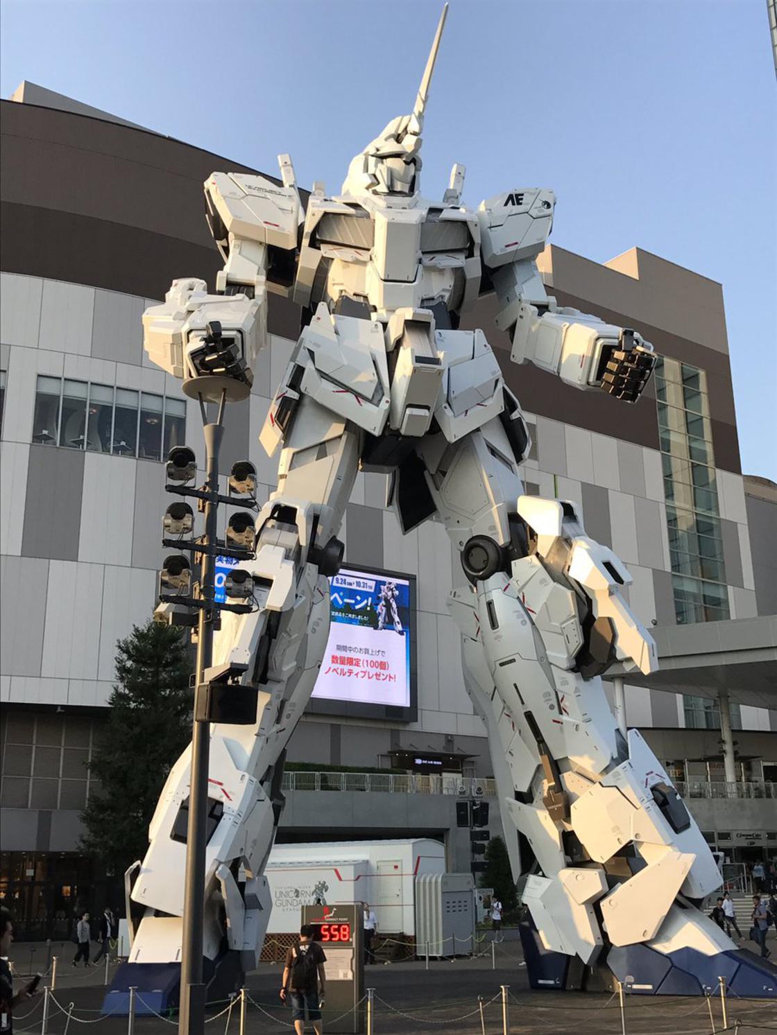 Un Gundam transformable géant fait le show à Tokyo #4