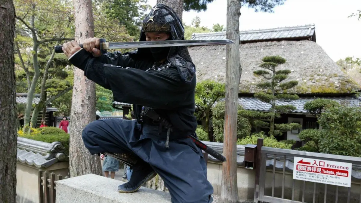 Un ninja de 74 ans responsable de 254 cambriolages arrêté au Japon