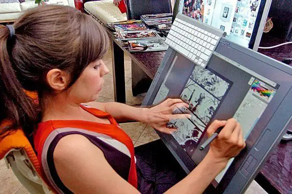 Dessin traditionnel vs Dessin par ordinateur : qu’en pensent artistes et professionnels ?