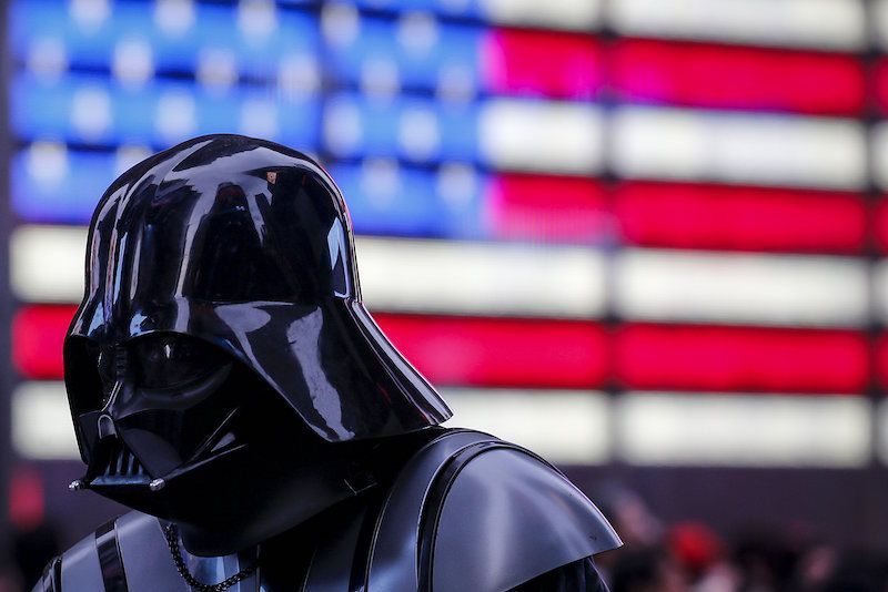 Star Wars : Rian Johnson va écrire et réaliser une nouvelle trilogie après l’Episode IX