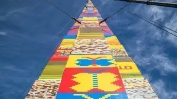 LEGO : la plus haute tour jamais construite en LEGO se trouve à Tel-Aviv