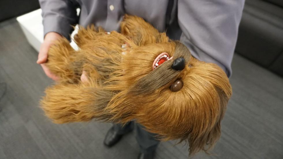 Star Wars : cette peluche Chewbacca interactive va vous faire fondre #4