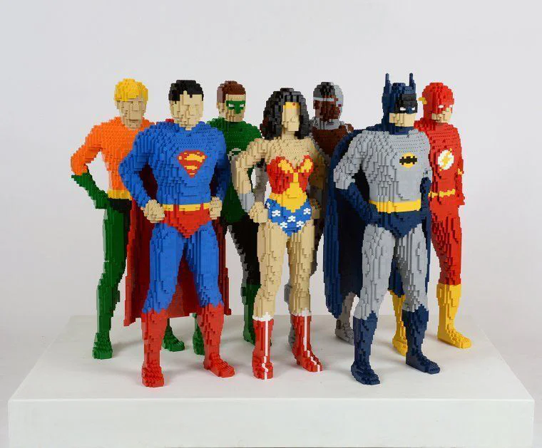 DC Comics : une exposition LEGO dédiée aux super-héros DC débarque bientôt à Paris #2