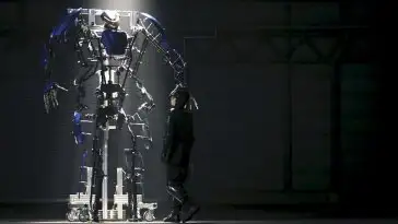 Un impressionnant exosquelette en vente dès maintenant