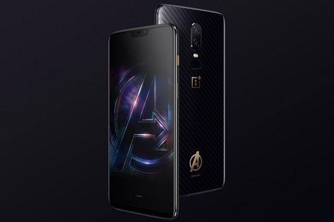 Un smartphone OnePlus 6 serie limitée Avengers