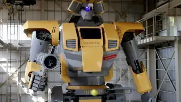Un ingénieur japonais fabrique un mecha de 7 mètres de haut