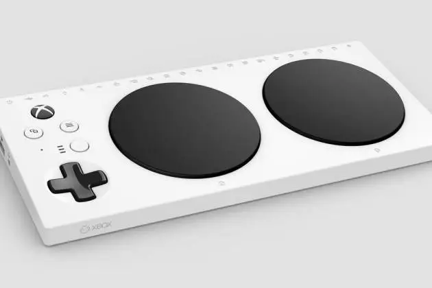 Xbox One : une nouvelle manette au design insolite fuite sur Twitter