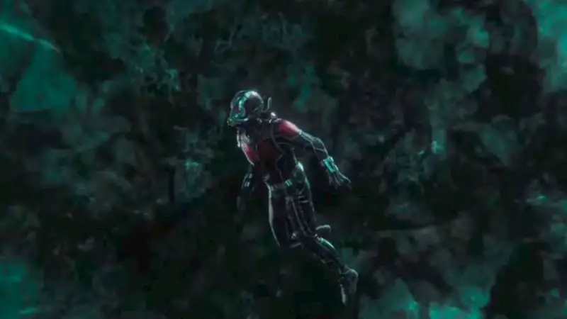 Avengers Endgame : explication scientifique du lien entre Physique Quantique et Mondes Parallèles (sans spoiler)