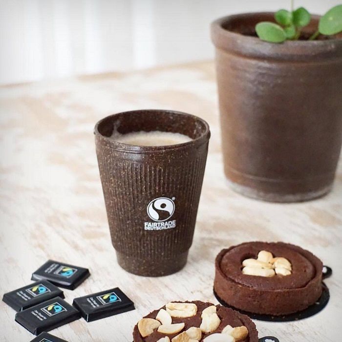 Des tasses de café écologiques fabriquées avec du marc de café #2