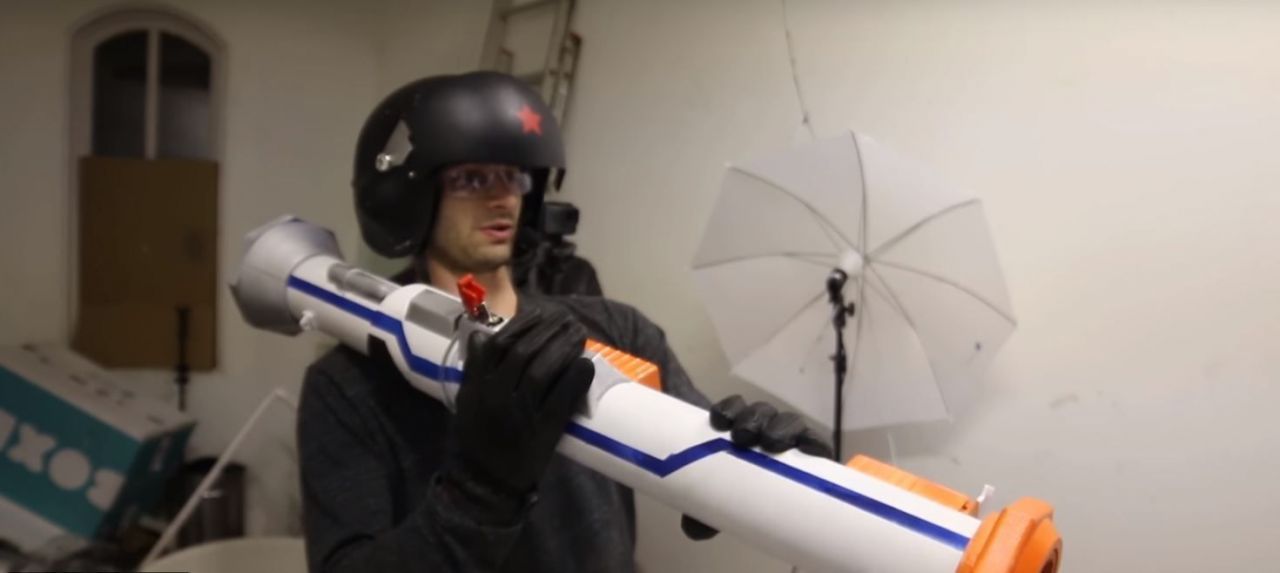 Nerf : deux ingénieurs inventent un lance-roquette un peu trop puissant #2