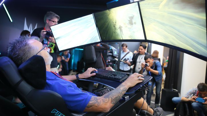 Predator Thronos : le monstrueux cockpit gaming d’Acer #3
