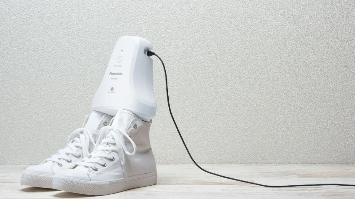 Panasonic imagine un désodorisant 100% électronique pour chaussures