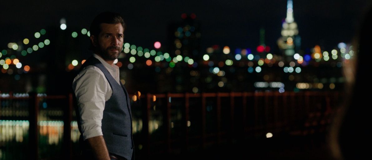 Critique Hostile : entre film de Zombies SF et Romance #5