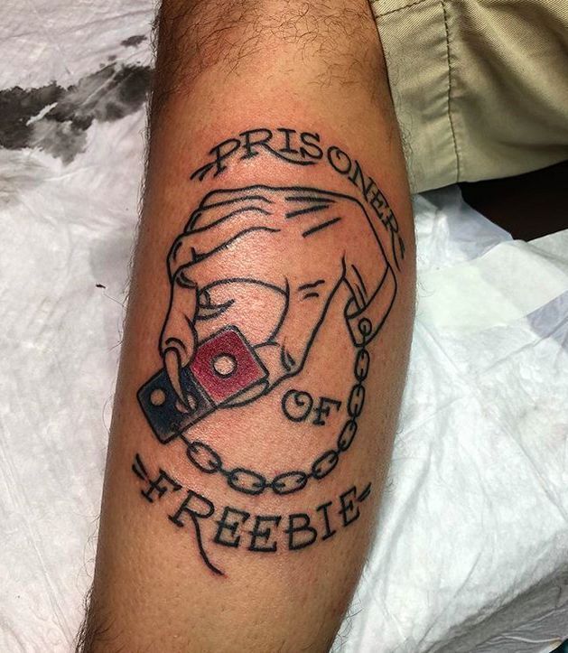 En Russie, Domino’s offre des pizzas à vie contre un tatouage et tout dérape #2