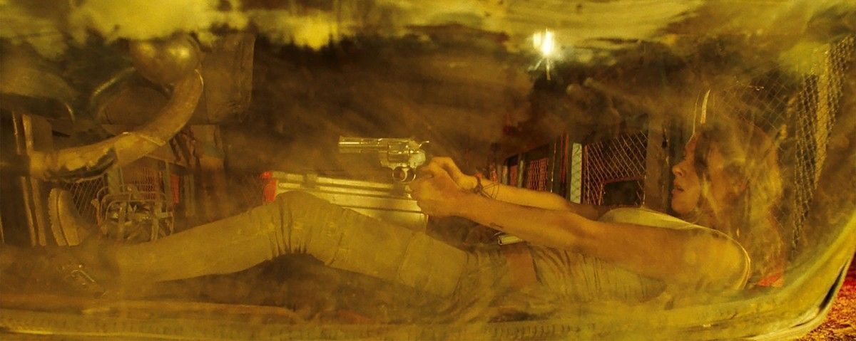 Critique Hostile : entre film de Zombies SF et Romance #3