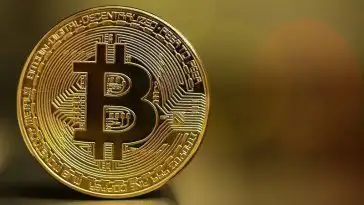 Il vend pour 2 millions d’euros de bitcoins mais se fait payer en faux billets