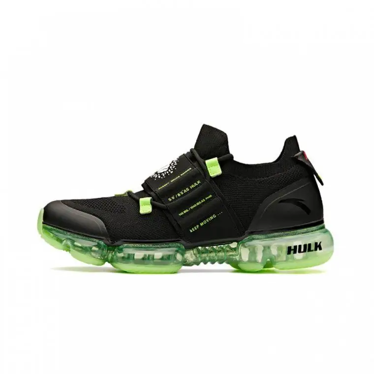 Marvel : des sneakers aux couleurs des Avengers #8