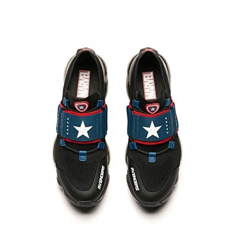Marvel : des sneakers aux couleurs des Avengers #7