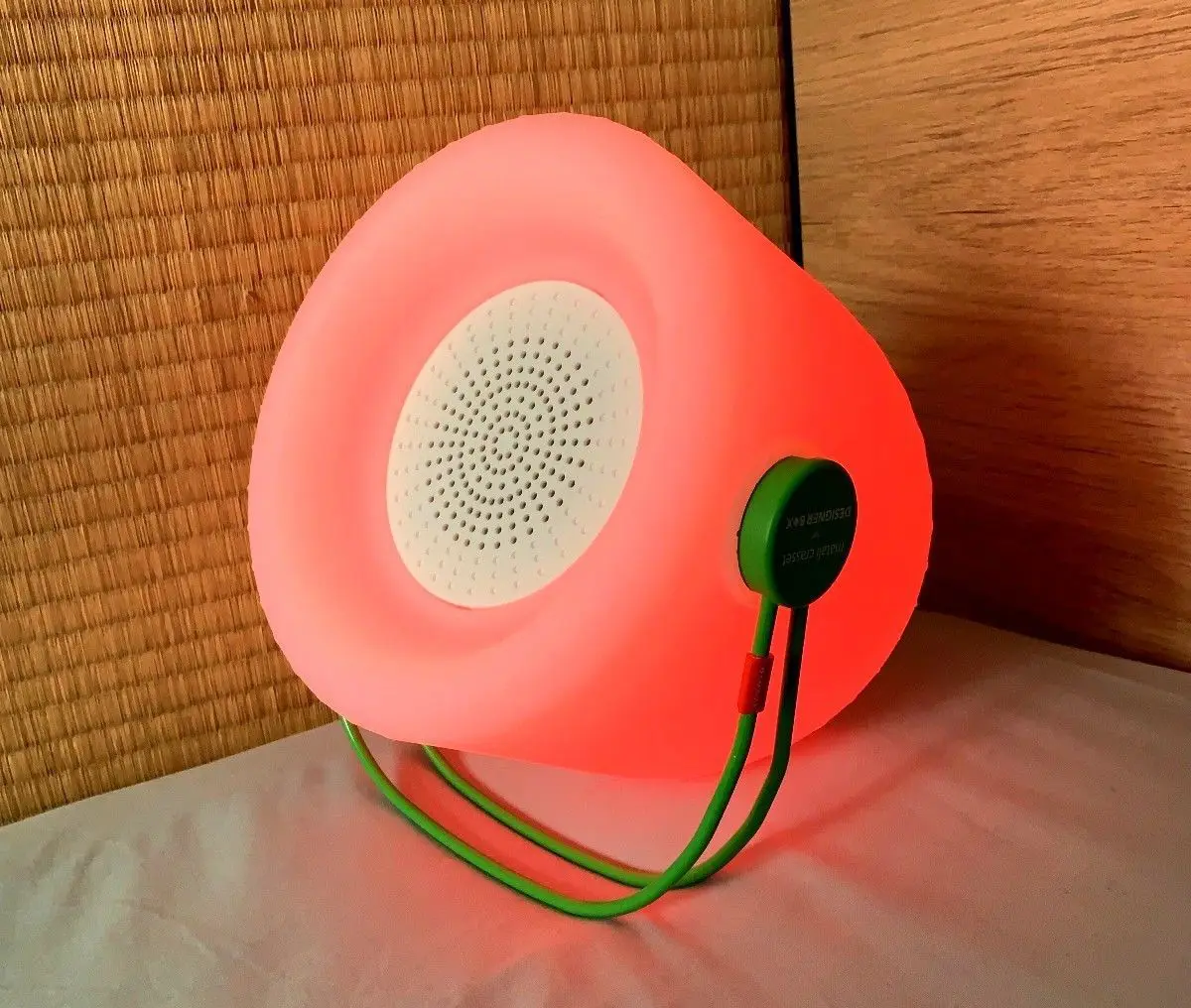 Test Osmoze : l’enceinte sans fil lumineuse Thomson signée Matali Crasset #4