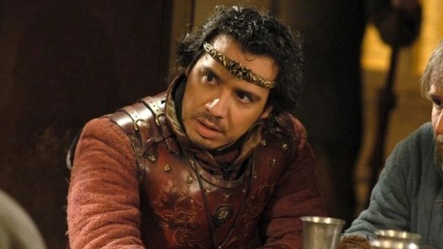 Non, Alexandre Astier ne recherche pas de figurants pour Kaamelott #3