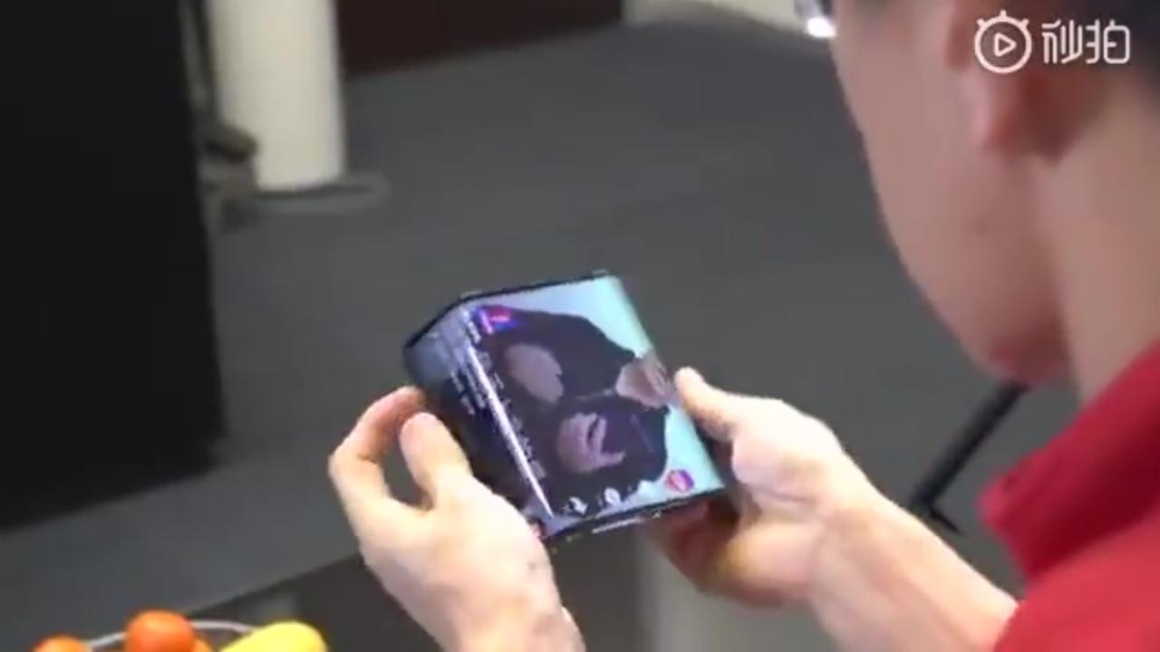 Smartphone pliable : le Xiaomi Mi Flex pourrait coûter moins de 1000 €