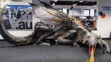 Ce dragon de 12 mètres de long a été réalisé… en papier