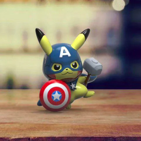 Des figurines de Pikachu en mode Avengers