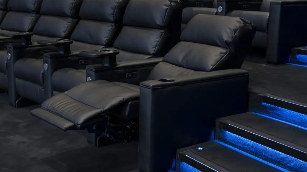 En Suisse, ce cinéma a remplacé les sièges par des lits doubles