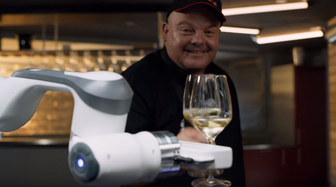 Des chercheurs développent un robot racleur pour découper le fromage à raclette #4