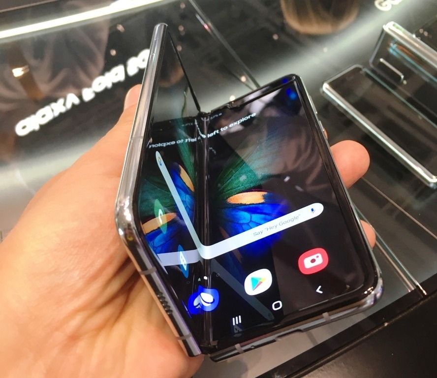 Galaxy Fold : où acheter le smartphone pliable Samsung ?