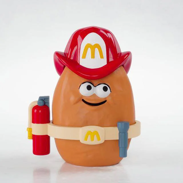 McDonald’s célèbre le Happy Meal avec des jouets des années 90