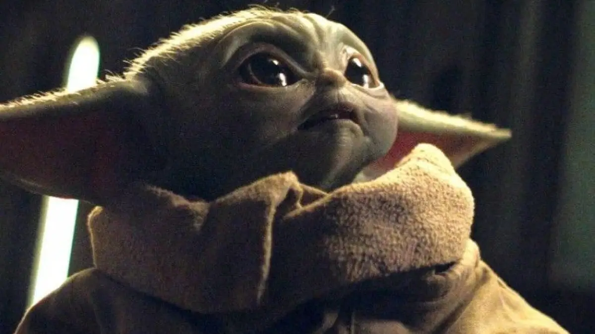 La première peluche officielle de Baby Yoda dévoilée par Disney