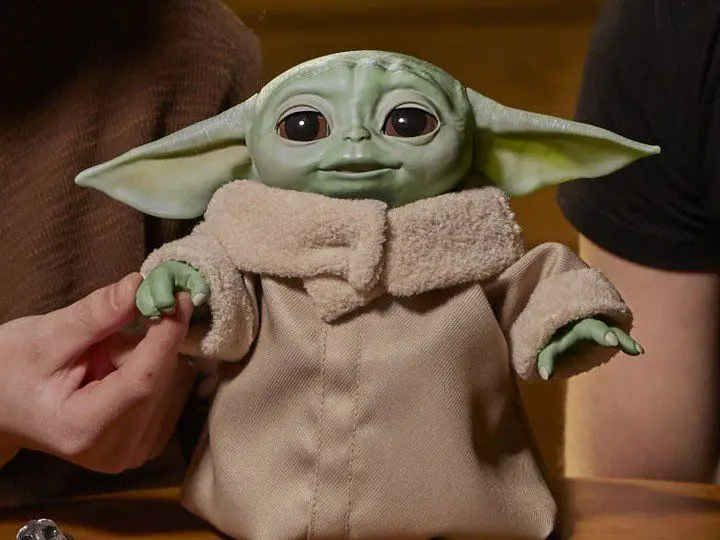 Un Baby Yoda animatronique signé Hasbro sortira en fin d’année #3