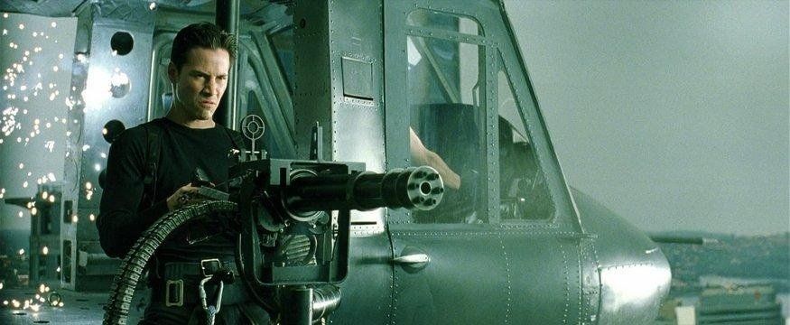 Matrix 4 : les premières images de Keanu Reeves et Carrie-Anne Moss en plein tournage #9