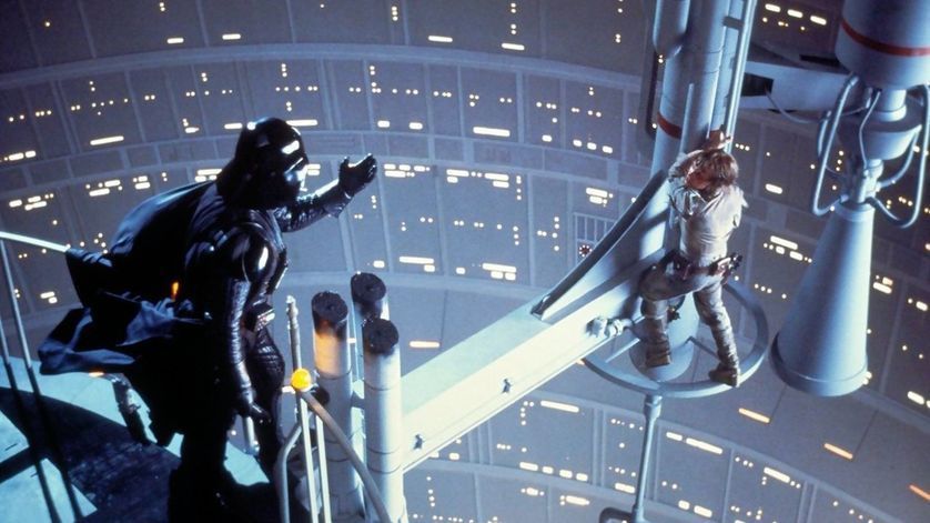 Star Wars : Mark Hamill s’avoue vaincu devant une grosse incohérence relevée par un fan