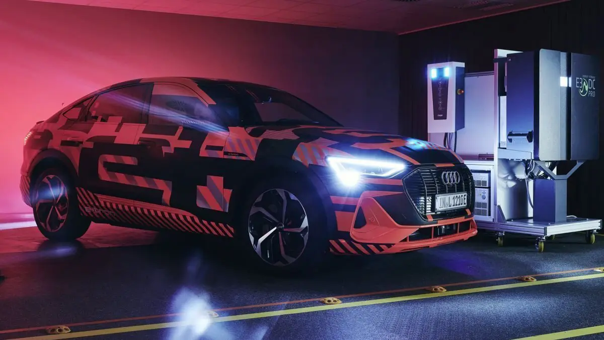 Audi teste la charge bidirectionnelle : ses voitures pourraient alimenter le réseau électrique