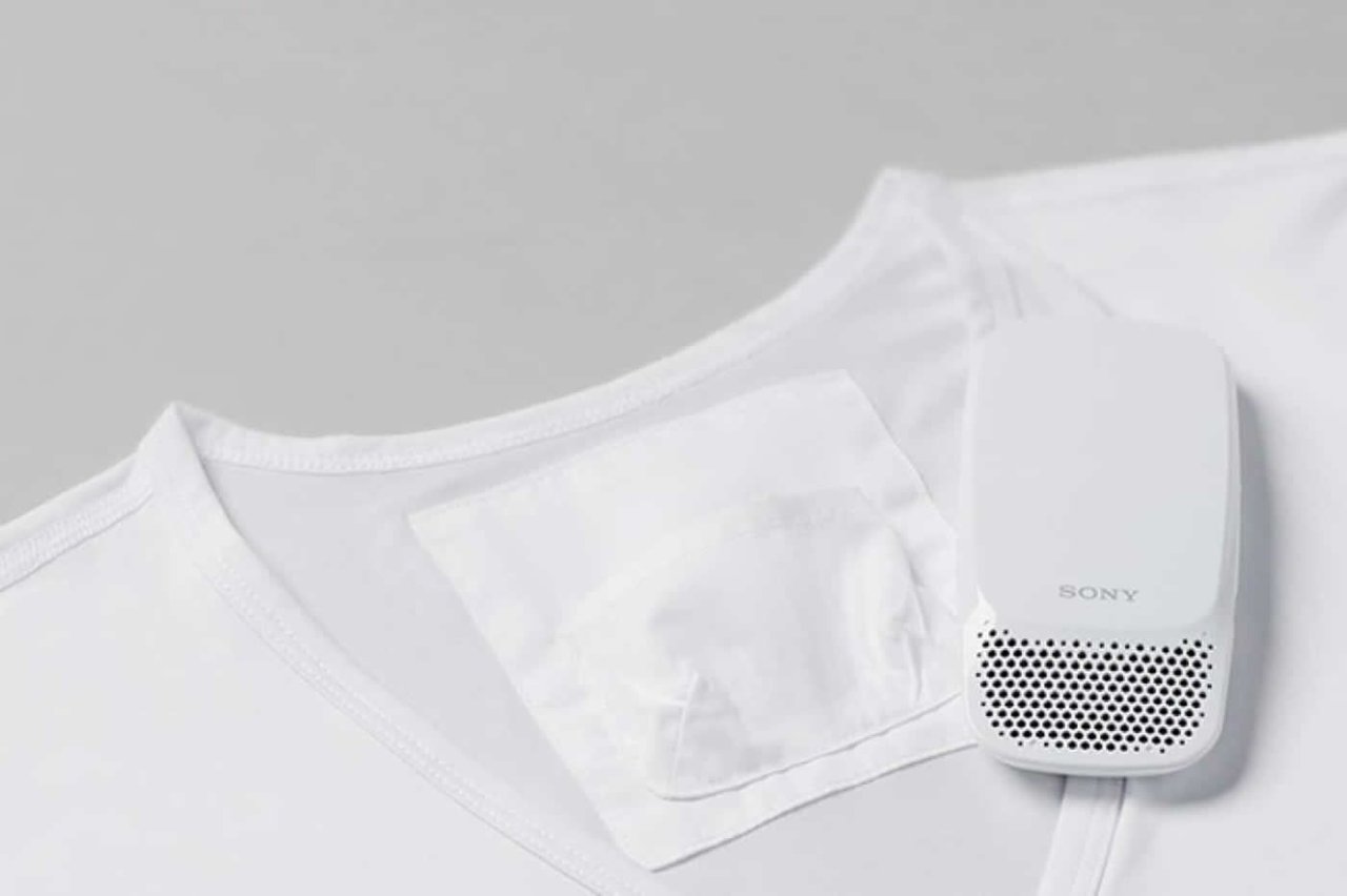 Sony lance un climatiseur portable qui se colle directement sur le dos